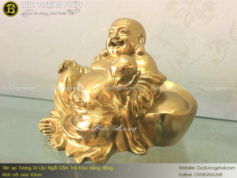 Tượng Phật Di Lặc Ngồi Cầm Trái Đào Bằng Đồng 10cm 4